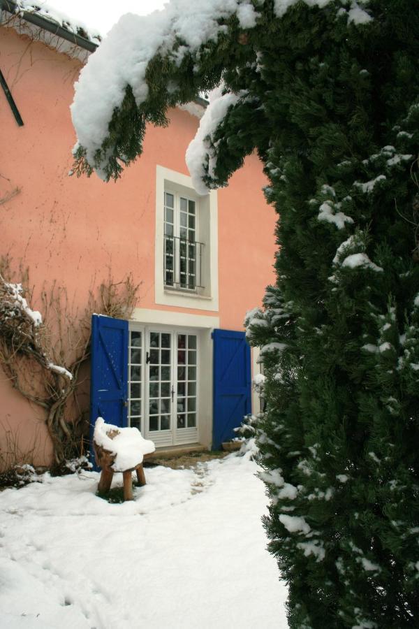 Le Mas De La Cigale Bleue, Caumont Sur Durance Bed and Breakfast Buitenkant foto